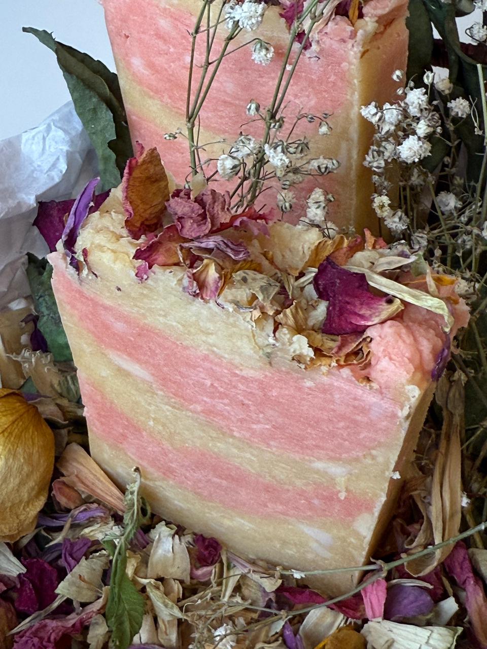 Lemongrass and Roses Bar