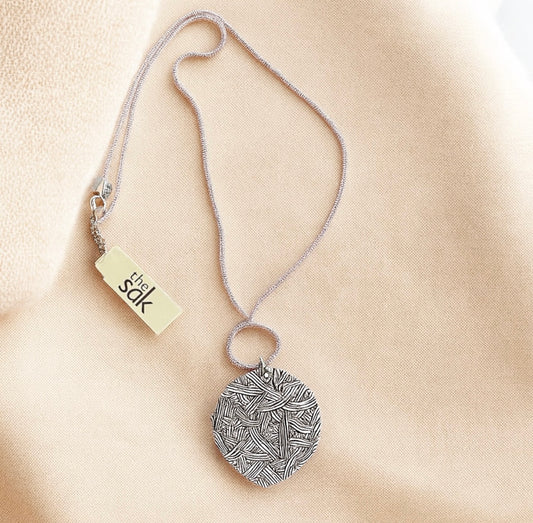 Double-sided necklace